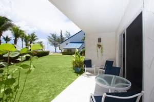 Villas Of The Galleon Seven Mile Beach Eksteriør bilde