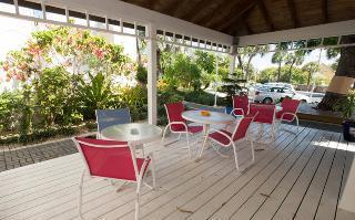 Villas Of The Galleon Seven Mile Beach Eksteriør bilde